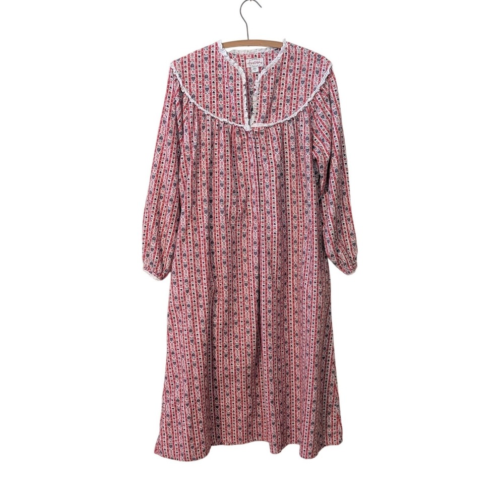 Lanz of Salzburg Womens Red White Floral Heart Flannel Nightgown Small CL5416839